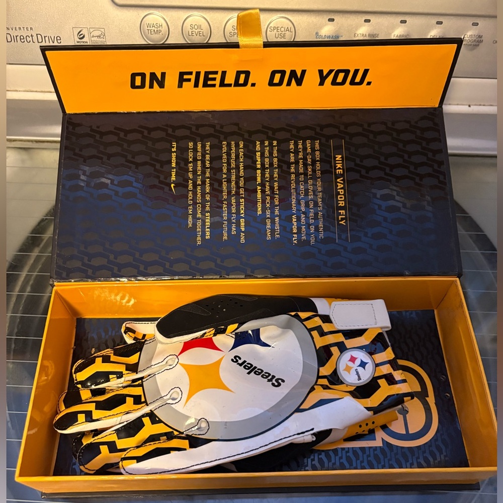 Mens Pittsburgh Steelers Nike Gold Vapor Fly Team Authentic Series Gloves